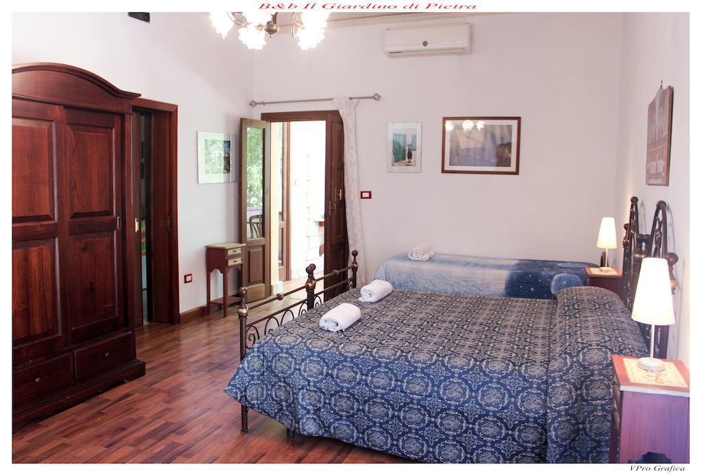 Il Giardino Di Pietra Bed & Breakfast Noto Cameră foto